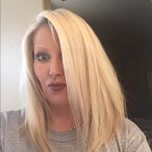 Meet your Posher, Riley - Picture 2 of 2